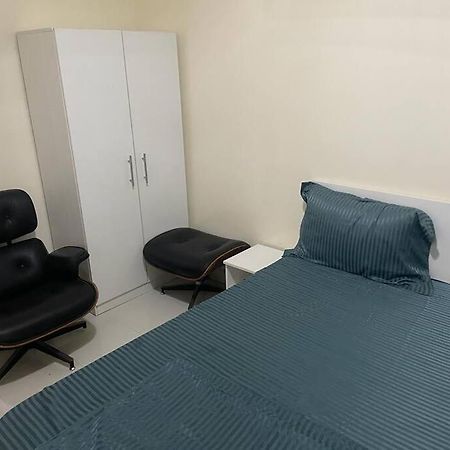 Appartement A Residence Mamouja Dakar Bagian luar foto