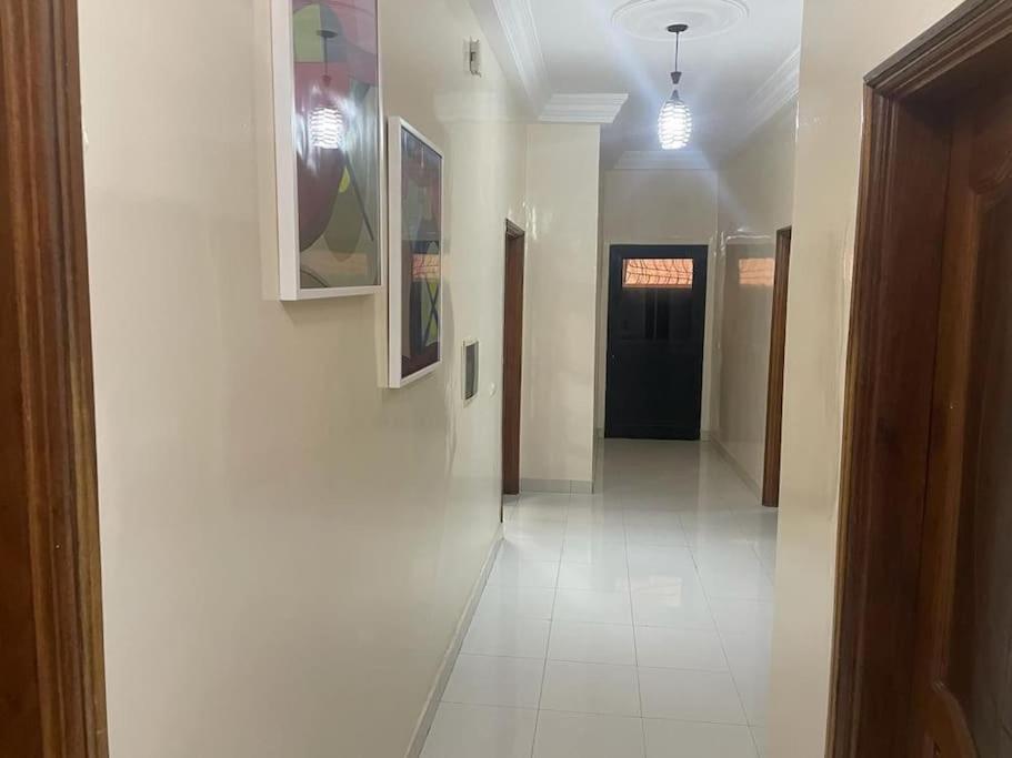 Appartement A Residence Mamouja Dakar Bagian luar foto